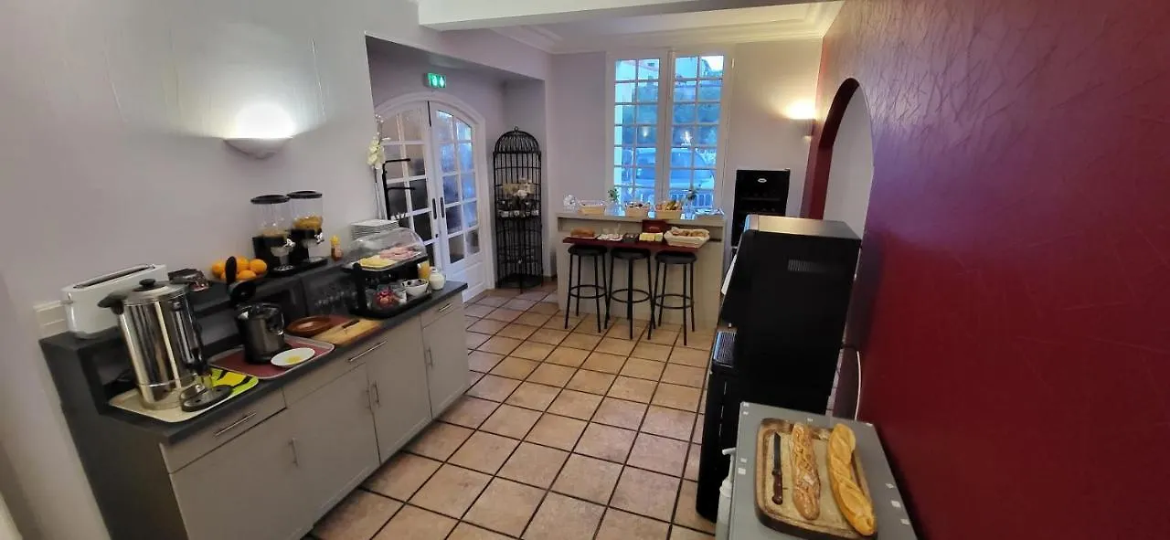 **  Logis Hotel L'Arche De Noe Γαλλία